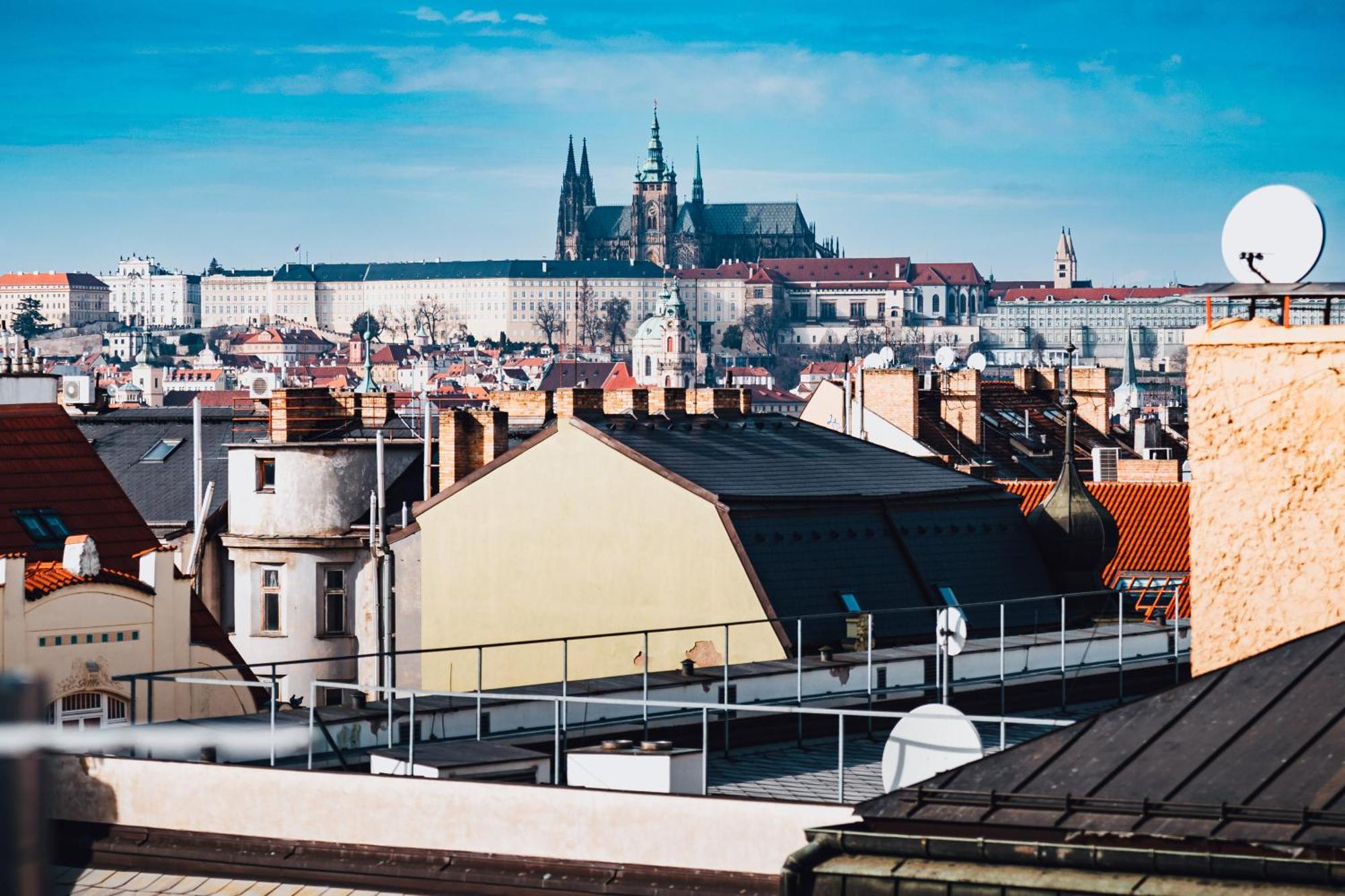 Two-Level Apart With A Terrace Near The Vltava River Praga Exterior foto